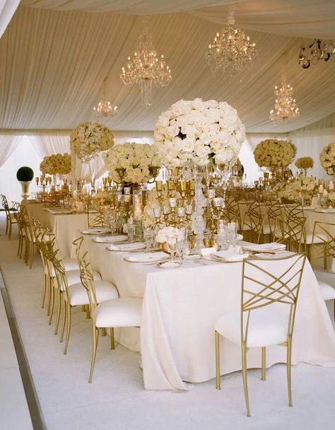 White and gold wedding reception Katrina Wedding, Gold Inspo, Tent Weddings, Ideas Bodas, Weddings Idea, Gold Decorations, Wedding Concept, Gold Wedding Theme, Elegant Wedding Reception