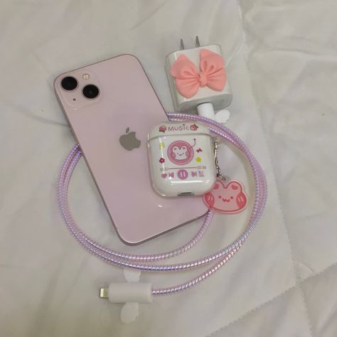 Charger Case Aesthetic, Iphone 13 Charger, Pink Iphone Charger, Iphone 13 Mini Pink Aesthetic, Iphone 13 Pink Aesthetic Case, Iphone 13 Accessories, Iphone Charger Aesthetic, Coquette Iphone Case, Iphone 13 Pink Case