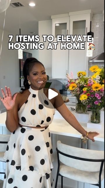 Queen - Lifestyle Influencer on Instagram: "Comment “need link” and I’ll send you a link to all of these affordable items so you can be ready for the next time you host whether that’s the summer or closer to the holiday season!  you must be following me to get the link or it will go to spam. So might as well just join the IG family. 🫶🏾  you can also find these items on my LTK page @mylifeisqueen  Which item is your favorite?   I know a lot of y’all are already hosting experts, which items do you already have?  #hosting #brunchathome #homedecor #kitchenfavorites #dinnerparty #dinner #foodie #hostingera #tablesetting #birthdayparty #eventplanner #tablescape #foodporn #dinnerideas #privatechef #birthday #cheflife #babyshower #instafood #tabledecor #parties #decor #dinnerdate #foodphotograph Dinner Party Food Display, How To Decorate A Buffet Table For Party, Dinner Party On A Budget, Hosting A Brunch At Home, Summer Housewarming Party Ideas, Diy Brunch Ideas Table Settings, Entertainment Food Ideas, Birthday Kitchen Decorations, Happy Hour Party Ideas At Home