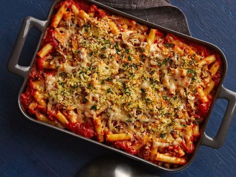 Try Barilla's baked ziti recipe for a delicious meal, made with Italian sausage, mushrooms, and fontina cheese! Make it as an easy pasta dinner idea for the whole family. Barilla Recipes, Baked Ziti With Sausage, Oven Ready Lasagna, Ziti Recipe, Barilla Pasta, Ziti Pasta, Ziti Recipes, Baked Ziti Recipe, Easy Pasta Dinner