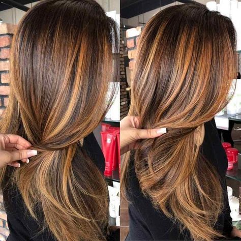 balayage miel sur cheveux châtain foncé looks inspirants Blonde Caramel Highlights, Caramel Hair Highlights, Caramel Hair, Caramel Highlights, Brown Hair Balayage, Highlights Brown Hair, Hair Color Highlights, Brown Blonde Hair, Ombre Hair Color