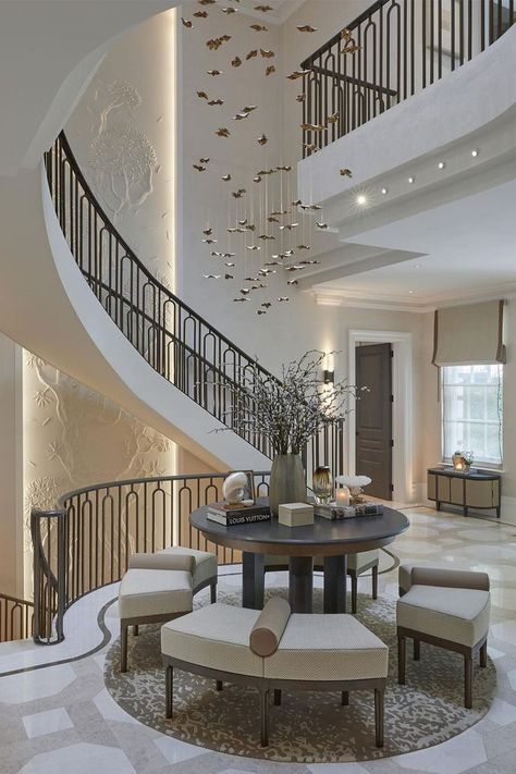 Luxury Houses Entrance, Sophie Paterson Interiors, Sophie Paterson, Luxury Staircase, Hallway Designs, Entrance Foyer, Entrance Design, Railing Design, Luxury Homes Interior