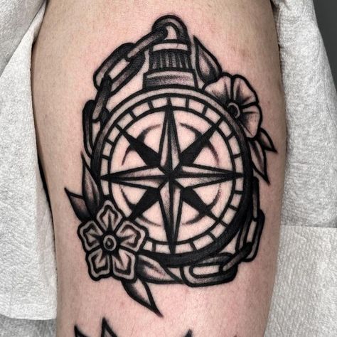 91 Optical Phantasm Tattoos With Eye And Thoughts-Bending Designs Check more at https://howcandothis.com/manstyle/91-optical-phantasm-tattoos-with-eye-and-thoughts-bending-designs-23/ Compas Tattoo, Traditional Compass Tattoo, Austin Tattoo, Compass Tattoo Men, Traditional Black Tattoo, Optical Illusion Tattoos, Illusion Tattoos, Engraving Tattoo, Hourglass Tattoo