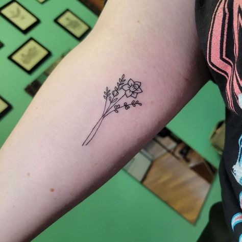 Just a fine line daffodil for your Tuesday afternoon! Still way behind on email sorry been too busy to answer. . . . . #daffodiltattoo… | Instagram Daffodil Bouquet Tattoo Small, Daffodil Rose Poppy Tattoo, Jonquil And Daffodil Flower Tattoo, Carnation And Daffodil Tattoo, Daffodil Tattoo Fine Line, Daisy And Daffodil Tattoo, Small Daffodil Tattoo, Rose And Daffodil Tattoo, Fine Line Daffodil