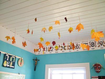 Tutorial: What to do with all those pretty leaves Daycare Rooms Decorations, Classroom Ceiling Decorations, Passionfruit Juice, Infant Room Daycare, Classroom Ceiling, Pretty Leaves, Preschool Decor, Daycare Decor, Fall Classroom Decorations