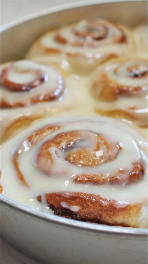 Homemade Cinnamon Rolls | Dedicated Farmers. Happy Cows. Real Milk. Cinnamon Roll Recipe Homemade, Resepi Biskut, Resipi Kek, Homemade Cinnamon Rolls, Cinnamon Rolls Homemade, Läcker Mat, Easy Baking Recipes Desserts, حلويات صحية, Tasty Baking