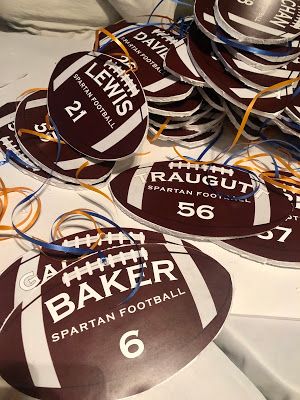 Decorating Lockers For Football Players, Football Playoff Treats, Football Team Banquet Ideas, End Of Year Football Banquet, Football Team Spirit Ideas, Homecoming Football Game Decorations, Homecoming Football Decorations, Football Yard Signs For Players Diy, Football Locker Tags Ideas