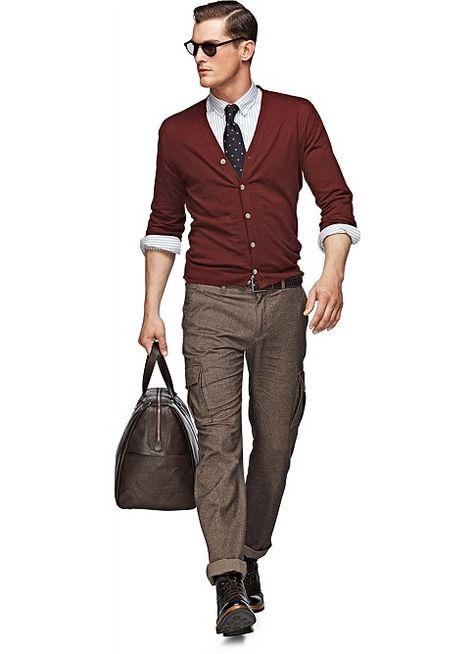 Burgundy Cardigan Sw356 | Suitsupply Online Store Gentleman Mode, Style Gentleman, Brown Cargo Pants, Herren Style, Burgundy Cardigan, Oxford Style, Mens Fashion Smart, Sharp Dressed Man, Business Casual Men