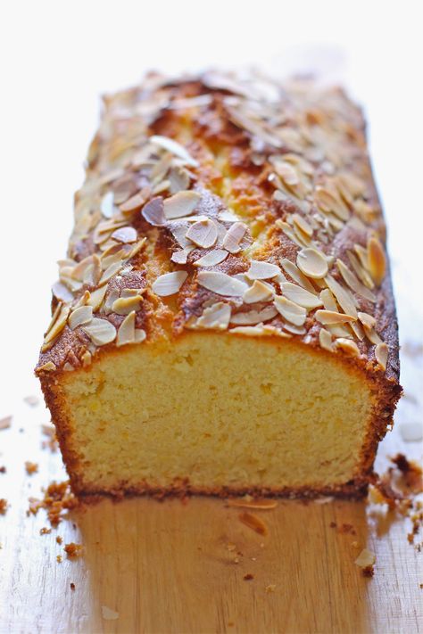 Plateful: Orange Almond and Yogurt Loaf—light, moist, and deliciously moreish Citrus Loaf Cake, English Cake Recipe, Orange Quick Bread, Desert Bread, Almond Loaf, Orange Cakes, Tea Breads, Almond Tart Recipe, Malt Loaf