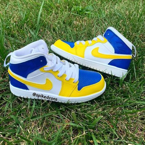 Nike Air Jordans Blue, Air Jordans Blue, Jordans Blue, Jordan 1 Orange, Cool Jordans, Tenis Jordan, Jordan 1 Blue, Customized Shoes, Custom Sneakers Diy