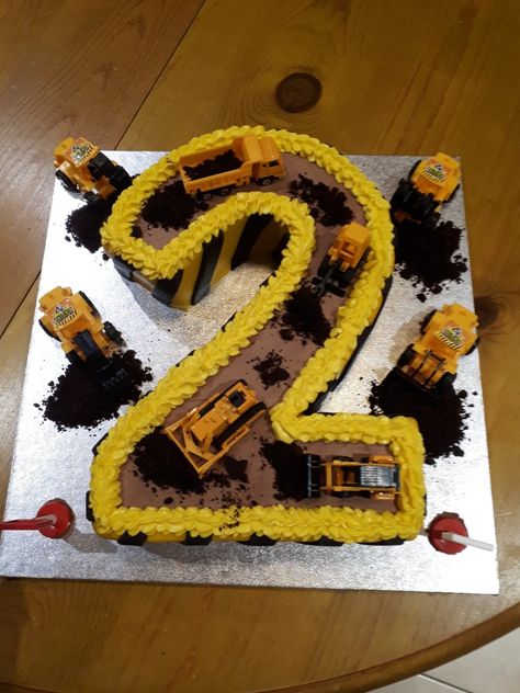 Boys birthday cake number 2 construction digger theme Digger Birthday Cake, 2nd Birthday Cake Boy, Construction Theme Cake, Digger Cake, Construction Birthday Cake, Digger Birthday, Second Birthday Cakes, Number Birthday Cakes, Construction Theme Birthday Party