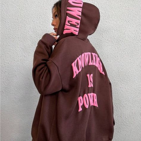 Super Cute And Stylish Ships In 5-10 Business Days Hoodie Photoshoot, Hoodies Design Ideas, Hoddies Outfits, Chrome Hearts Hoodie, Graphic Hoodies Aesthetic, Girls Streetwear, Hip Hop Hoodies, Letter Hoodie, Hoodies Aesthetic