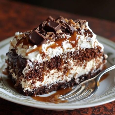 Mama's Favorite Recipes | “Better Than Anything” Cake | Facebook Heath Bar Poke Cake, Heath Bar Cake, Better Than Anything Cake, Chocolate Strawberry Cheesecake, Heath Bar, Mexican Casserole Recipe, Chocolate Poke Cake, Heath Bars, Poke Cake Recipes