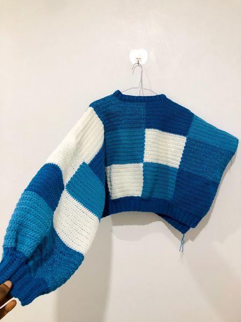 Checkered crochet blue crop sweater Blue And White Crochet Sweater, Crochet Ideas Blue, Crochet Checkered Sweater, Blue Crochet Ideas, Blue Crochet Sweater, White And Blue Crochet, Blue And White Crochet, Crochet Patchwork Blanket, Easy Crochet Cardigan