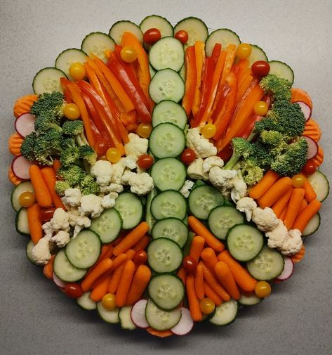 Peace Sign Vegetable Tray, Second Birthday Party Food Ideas, Groovy Veggie Tray, Hippy Party Theme Food, Diy Groovy Birthday Decorations, Peace Sign Fruit Platter, Peace Sign Fruit Tray, Summer Outdoor Food Ideas, 2 Groovy Birthday Party Food Ideas