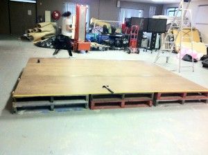 Pallet Stage Platform, Diy Stage Platform, Kids Church Stage, Pallet Stage, Stage Platform, Shipping Pallet, Portable Stage, Pallet Lounge, Concert Ideas