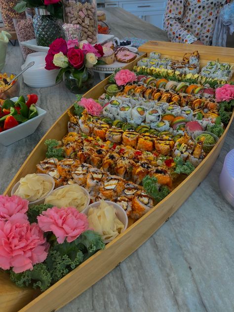 Sushi Platter Wedding, Sushi Brunch Ideas, Sushi Board Aesthetic, Sushi For Wedding, Asian Food Display, Colorful Wedding Food, Sushi Bar At Wedding, Sushi Bar Wedding Receptions, Sushi Buffet Wedding