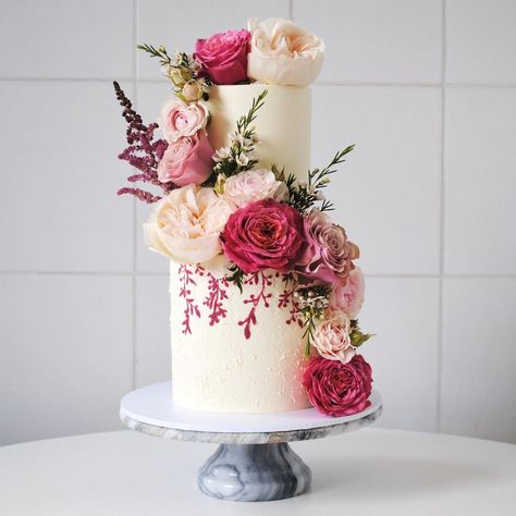 Two Layer Wedding Cakes With Flowers, 5 Layer Cake Wedding, Tall Two Tier Wedding Cake, 1 Tier Cake With Cupcakes, 2 Tier Bridal Shower Cakes, Wedding Cake Designs Flowers, Floral Two Tier Cake, Two Tier Floral Wedding Cake, 2 Layer Wedding Cake Designs