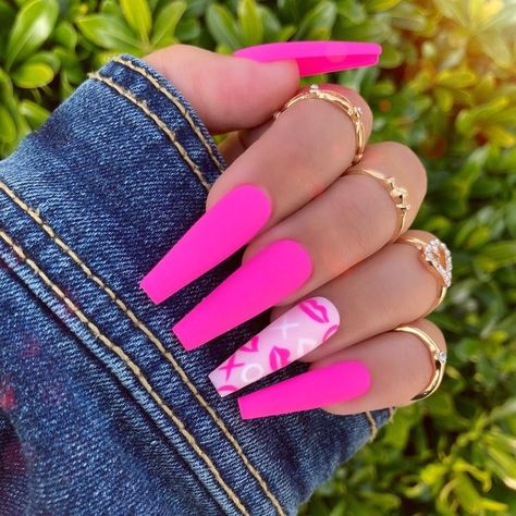 Hen Nails, Rave Nails, Valentine Nail, Hot Pink Nails, Simple Acrylic Nails, Nails Fake, Pink Acrylic Nails, Fabulous Nails, Coffin Nails Designs