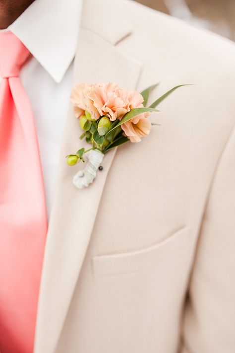 Peach Boutonniere, Carnation Boutonniere, Groom And Groomsmen Attire, Cream Wedding, Coral Wedding, Boutonniere Wedding, Peach Wedding, Peach Fuzz, Peach Flowers