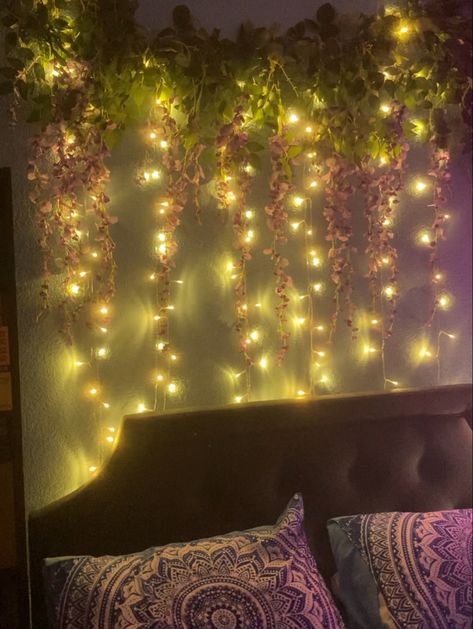 Hanging Wisteria garland with warm twinkle curtain lights Flower Hanging From Ceiling Bedroom, Wisteria Fake Decor, Flower Garland Bedroom Ceiling, Hanging Flower Ceiling Bedroom, Wisteria Fairy Lights, Wisteria Room Decor Aesthetic, Wisteria Over Bed, Vines And Lights On Ceiling, Wisteria Hanging From Ceiling Bedroom