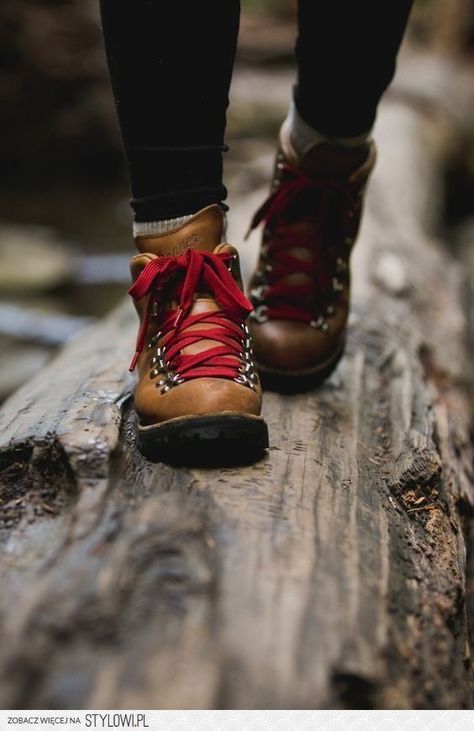 Danner Boots Outfit, Danner Boots Women Outfit, Climbing Outfit Woman, Danner Boots, Yennefer Of Vengerberg, Hiking Outfit Women, Hiking Pictures, Yellow Boots, Camping Style