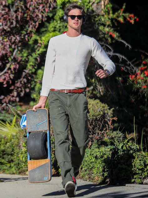 Hotel Bel Air, Masc Fashion, Masc Outfits, Boyfriend Outfit, Jacob Elordi, Maggie Gyllenhaal, Selma Blair, Mens Outfit Inspiration, Channing Tatum