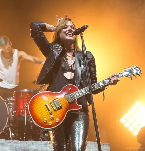 Lzzy Hale ✾ of Halestorm Izzy Hale, Women Guitarists, Lizzy Hale, Cedar Park Texas, Lzzy Hale, Heavy Metal Girl, Rocker Girl, Wicked Ways, Women Of Rock