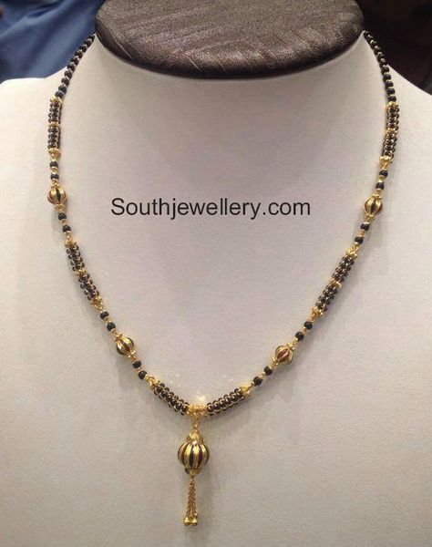 nallapusalu chain models Magalsutram Chain Designs Gold, Magalsutram Chain Designs, Mangalsutra Chain, Black Beads Mangalsutra, Black Beads Mangalsutra Design, Perhiasan India, Gold Jewelry Simple Necklace, Gold Mangalsutra Designs, Gold Mangalsutra