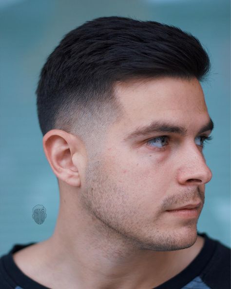 Crew Cut Haircut, Dunner Wordend Haar, Boy Haircut, Mens Hairstyles Thick Hair, Mens Haircuts, Men Haircut Styles, Short Hairstyles For Thick Hair, Athletic Hairstyles, Haircuts Short