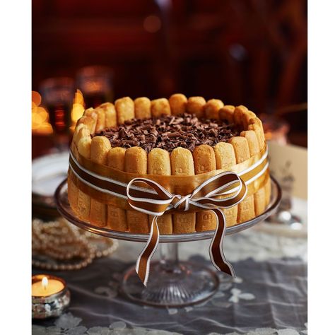 Chocolate Charlotte russeghkuk Charlotte Russe Dessert, Charlotte Russe Cake, Chocolate Charlotte, Chocolate Easter Cake, Fudge Cake Recipe, English Recipes, Ultimate Chocolate Cake, Charlotte Cake, Chocolate Sponge Cake