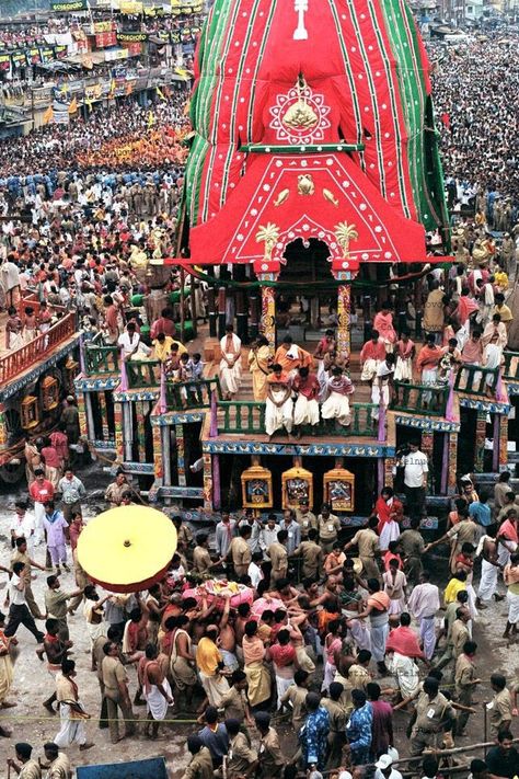 Jagannath Photo, Tihar Festival, Emoji Happy Face, Jagannath Rath Yatra, Puri Jagannath, Puri Odisha, Garden Palace, Festival Photos, Elder Brother