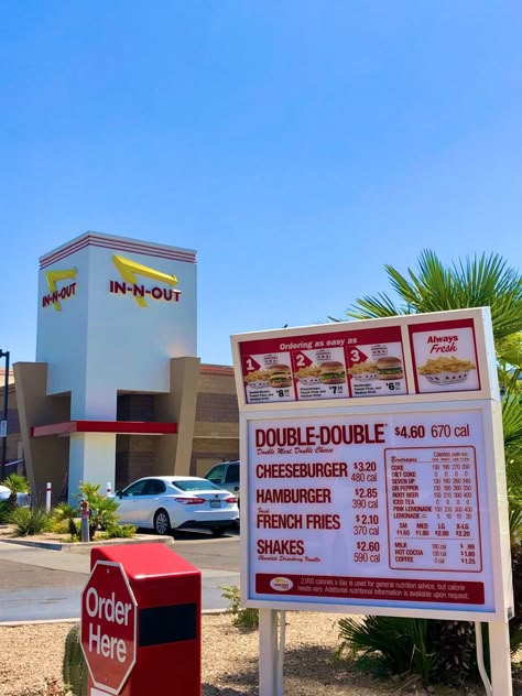 Summer Aesthetic America, In And Out Aesthetic, Usa Life Aesthetic, Aesthetic In N Out, Arizona Summer Aesthetic, Usa Road Trip Aesthetic, Arizona College Aesthetic, In And Out, Scottsdale Arizona Aesthetic