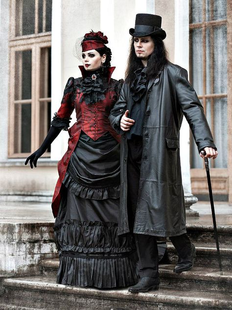 The Best Men's Vampire Costumes & Accessories | Deluxe Theatrical Quality Adult Costumes Goth Costume Ideas, Mens Vampire Costume, Victorian Vampire Costume, Modern Vampire, Fete Emo, Vampire Outfit, Chica Heavy Metal, Dracula Costume, Moda Steampunk