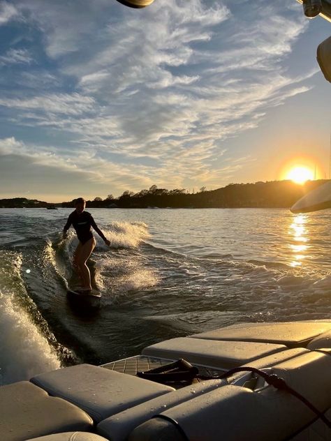 Boat Vibes Aesthetic, Wake Boat Aesthetic, Wake Boarding Aesthetic, Summer Lake House Aesthetic, Wake Surfing Aesthetic, Lake House Aesthetic Summer, Wakeboarding Aesthetic, Lake Aesthetics Summer, Lake Surfing