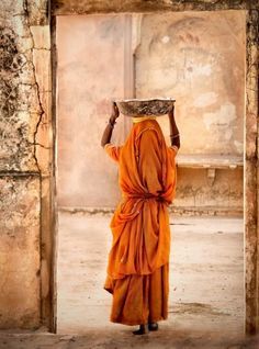 ColorSnap by Sherwin-Williams – ColorSnap by Reni الفن الرقمي, Steve Mccurry, Afrikaanse Kunst, We Are The World, Foto Art, World Cultures, People Of The World, 인물 사진, Incredible India