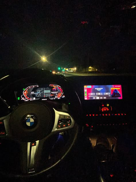 #luxury #luxurycar #bmw #itgirl #aesthetic #fancy Driving Bmw Aesthetic, Bmw Aesthetic Night, Bmw Night Snap, Bmw Night Drive Snapchat, Bmw Snap Night, Bmw At Night, Beamer Car, Bmw Night Drive, Bmw Night