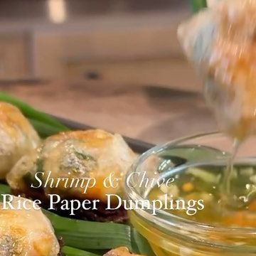 32K views · 1.3K likes | Healthy Food Facts - Tips on Instagram: "Drop ❤️ if you want more posts like this Great content by @maxiskitchen. Follow her for more amazing content like this! . Healthy shrimp and chive rice paper dumplings✨ ▪️1 lb. Peeled and Deveined Shrimp, cut into small pieces then rough chopped▪️1 Clove Garlic, minced▪️3/4 Cup Chinese Chives (also known as garlic chives), chopped small▪️1 Tbsp Fresh Ginger, minced▪️1 Tbsp Cornstarch▪️1/4 tsp Kosher Salt▪️1/4 tsp Pepper▪️1 Tbsp Sesame Oil▪️1 Tbsp Soy Sauce▪️12-14 Sheets Rice Paper▪️2 Tbsp Avocado Oil▪️ For the Sauce (or sub sweet chili sauce):▪️1 Clove Garlic, minced▪️1 Tbsp Carrot, minced▪️2 Limes, juice▪️2 Tbsp Fish Sauce▪️ 🌱Vegan Modification: Sub in 1 lb. mixed mushrooms (or small diced tofu) for shrimp (sauté the veg Healthy Shrimp And Chive Rice Paper Dumplings, Shrimp And Chive Dumplings, Shrimp And Chive Rice Paper Dumplings, Rice Paper Shrimp Dumplings, Shrimp Rice Paper Dumplings, Shrimp Dumpling Filling, Shrimp Rice Paper Rolls, Rice Paper Dumplings, Sauce For Fish