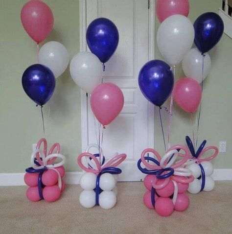 Balloons Centerpieces, Balloons Gift, Balloon Bouquet Diy, Centerpieces Ideas, Balloon Crafts, Balloon Display, Diy Balloon Decorations, Mini Balloons, Balloon Arrangements