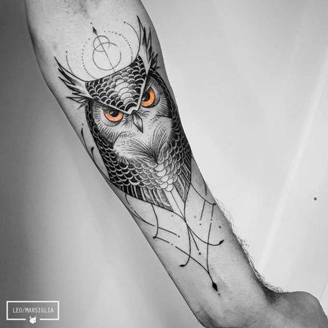 Michelle Tattoo, Owl Eye Tattoo, Eye Tattoo Meaning, Owl Tattoo Meaning, Owl Tattoo Sleeve, Geometric Owl Tattoo, Owl Tattoo Drawings, Model Tattoo, Surreal Tattoo