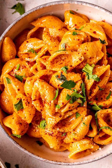 Gigi Hadid Pasta Gigi Hadid Pasta, Hadid Pasta, Vodka Pasta, Protein Pasta, Vodka Sauce, Ideal Weight, Italian Pasta, World Recipes, Gigi Hadid