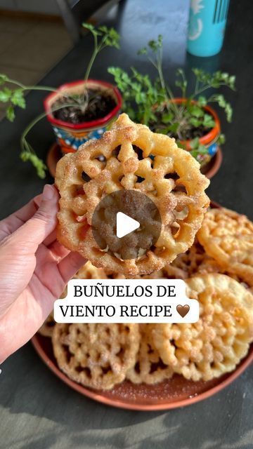 Daisy on Instagram: "BUÑUELOS DE VIENTO RECIPE 🤎👇🏼 1 1/2 Cups All Purpose Flour 1 Cup Whole Milk 2 Tbsp Melted Unsalted Butter 2 Tbsp Sugar 2 Eggs 1/2 Cup Water 1/2 Tsp Baking Powder 1 Tsp Vanilla Extract 1/4 Tsp Salt Topping Ingredients 👇🏼 1/3 Cup Sugar 1 Tsp Cinnamon As a kid I always thought buñuelos were hard to make. My mom never made them for us but now I’m happy that I’m able to make these for my kids. They were eating them as I was done making them because they were that good! 🥰 I hope that you enjoyed this recipe ❤️ • • • #mexicanfood #buñuelos #recetas #recipe #dessert" Banuelos Recipe Easy, How To Make Bunuelos, Banuelos Recipe, Buenelos Recipe Mexican, Bunuelos De Viento Recipe, Easy Bunuelos Recipe, Mexican Bunuelos, Mexican Bunuelos Recipe, Bunuelos Recipe