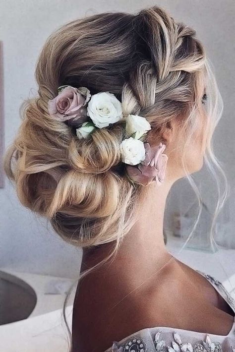 Wedding Hairstyles For Medium Hair, Bridal Hair Updo, Wedding Hair Inspiration, Braided Hairstyles For Wedding, Wedding Hairstyles For Long Hair, Braided Updo, Volume Hair, Wedding Hair And Makeup, Bride Hairstyles