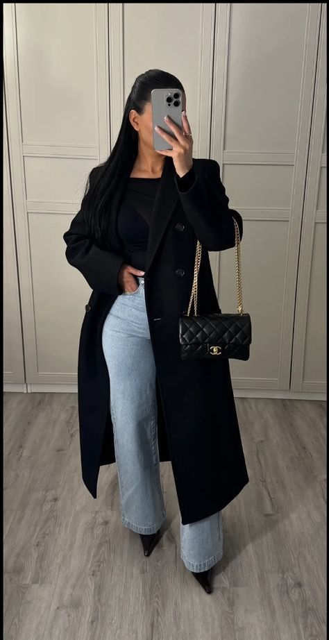 Classy Simple Fall Outfits, Fall Night Out Outfit Aesthetic, Night Out Casual Outfit Winter, Womens Winter Office Outfits, Black Thanksgiving Outfits, Going Out City Outfits, Professional Outfits Women 2024, Winter Ootd Women, Winter Office Looks