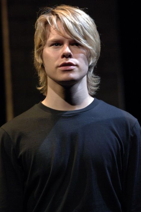 Randy Harrison, American actor best known for his portrayal of Justin Taylor on the Showtime drama Queer as Folk. Justin Taylor, Randy Harrison, Brian Kinney, Brian And Justin, Gale Harold, Queer As Folk, Snow Ice, Theatre Life, Yesterday And Today