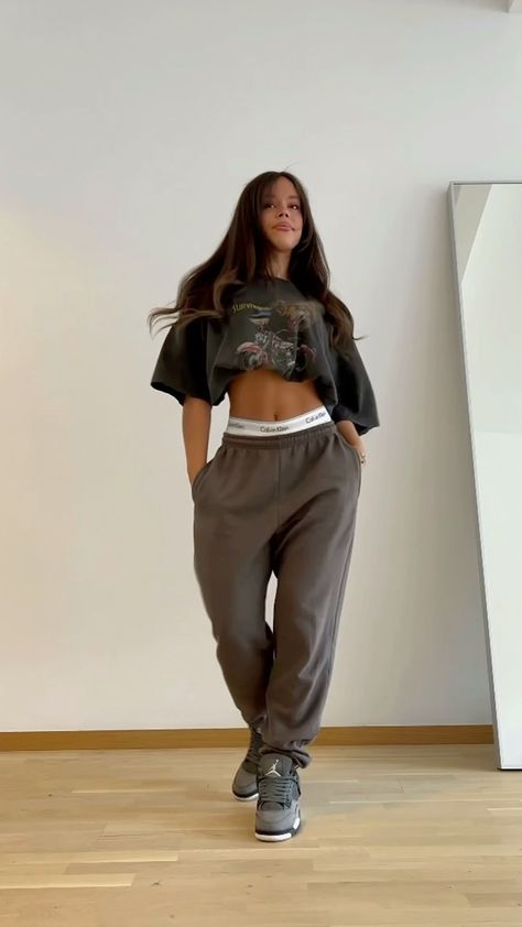 paulineantxo on Instagram: outfits of the week @fashionnova #fashionnovapartner Jordan 4 Cool Grey Outfit, Jordan 4 Outfits, Jordan 4 Cool Grey, Jordan 4 Outfit, Trendy Outfits Edgy, Germany Trip, Outfits Of The Week, Oversize Outfit, Grey Jordans