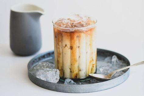 Iced Caramel Macchiato In A Ninja Coffee Maker Iced Caramel Macchiato Starbucks, Caramel Frappe Recipe, Iced Caramel Macchiato Recipe, Caramel Macchiato Starbucks, Ninja Coffee Bar Recipes, Caramel Macchiato Recipe, Ninja Coffee Maker, Iced Caramel Macchiato, Macchiato Recipe