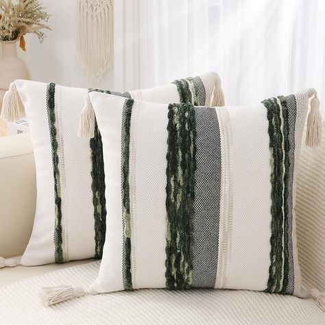 Bohemian Couch, Sage Green Living Room, Green Accent Pillow, Farmhouse Pillow Covers, Cozy Bohemian, Green Living Room Decor, Home Decor Green, Cream Pillows, Fringe Pillows