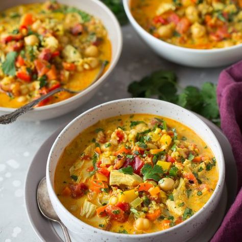 Quinoa Recipes Vegetarian, Curry Quinoa, Chicken Quinoa Soup, Chicken And Quinoa, Quinoa Soup, Recipes Quinoa, Couscous Recipes, Vegetarian Indian, Vegetable Curry