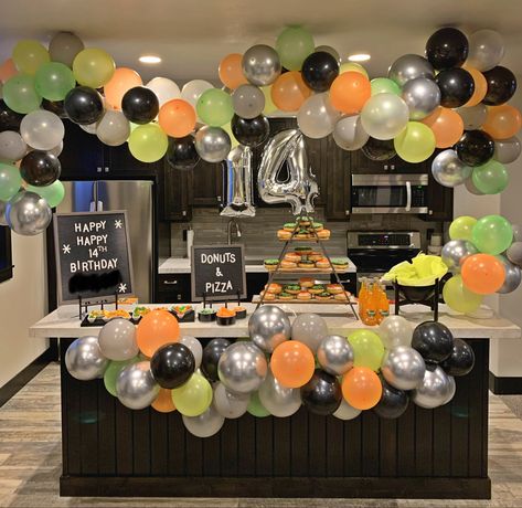 14th Birthday Party Ideas Boy, Teen Birthday Party Ideas For Boys, 13 Th Birthday Ideas For Boys, Teen Boy Birthday Decorations, Boys 14th Birthday Ideas, 13th Birthday Ideas For Boys, Boys 11th Birthday Party Ideas, Teen Boy Birthday Ideas, Teen Boys Birthday Party Ideas